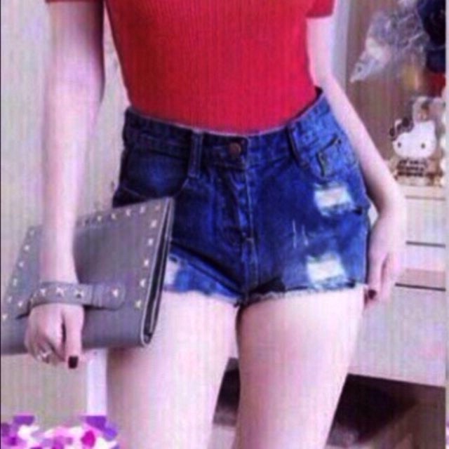 quần short nữ chất jean cực bụi