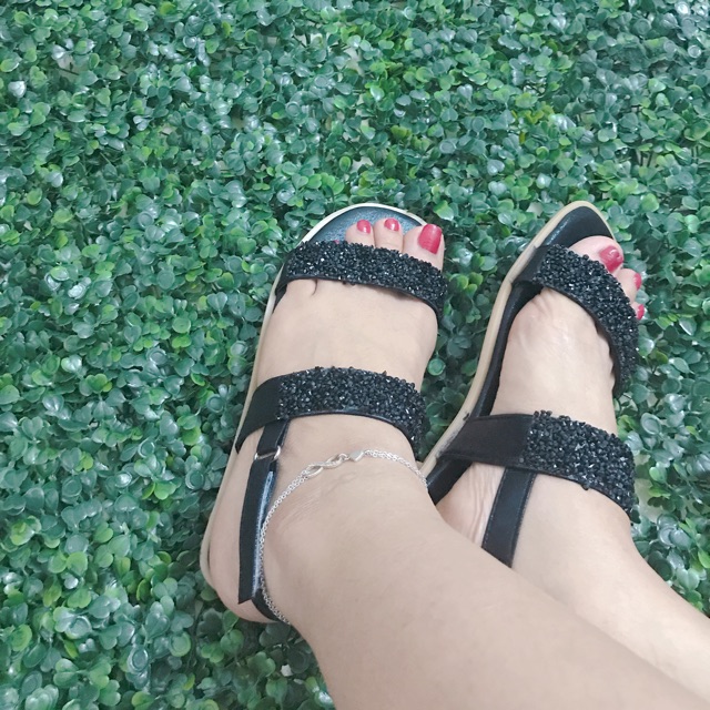 Sandal đính đá bệt
