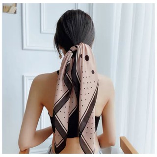 Khăn bi vuông lụa size 70x70.