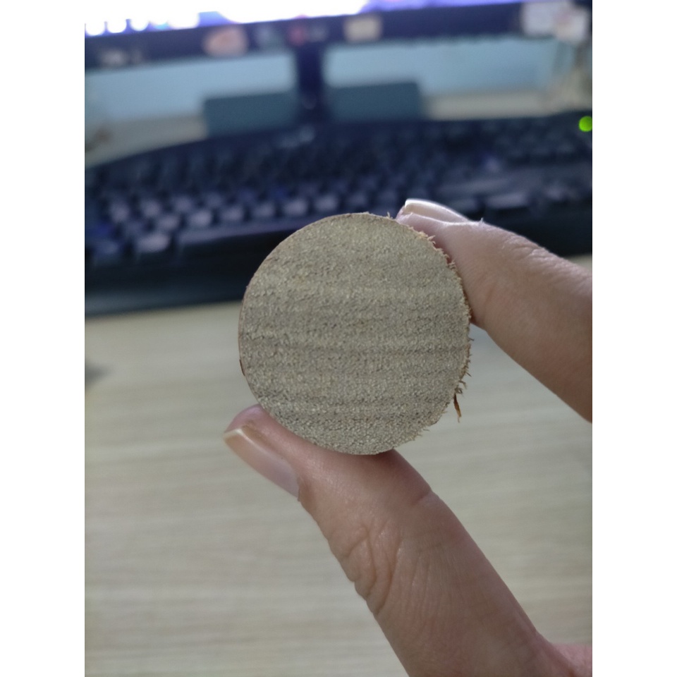 Cây gỗ căm xe tròn phi 30 màu gỗ cánh gián