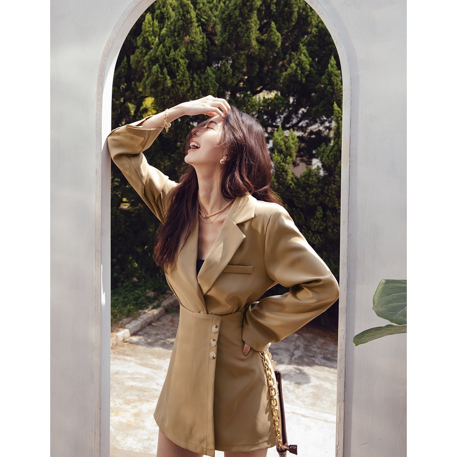 Áo khoác vest dáng ngắn có đệm vai nữ Air Space 2131826002 | BigBuy360 - bigbuy360.vn