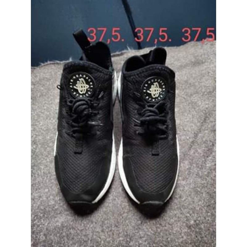 giày nike huarache chính hãng size 37.5