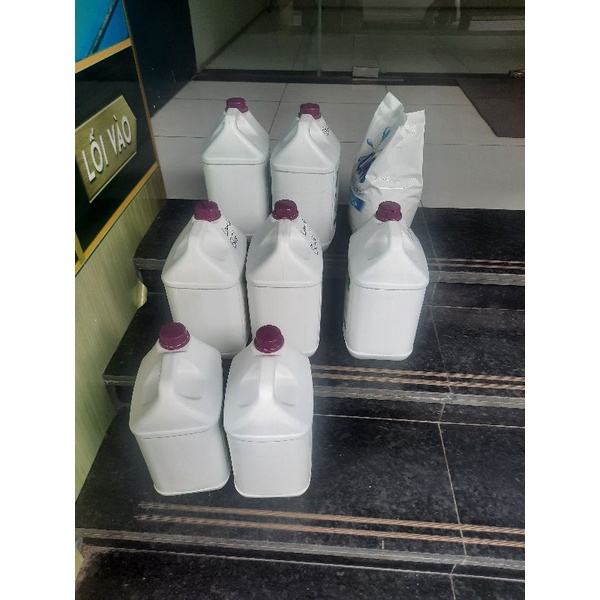 Tẩy nhà vệ sinh can 10L