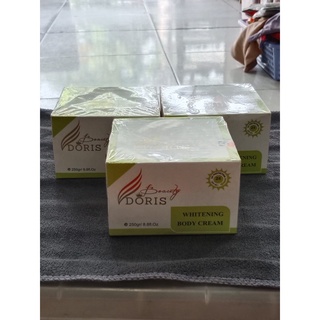 Kem dưỡng trắng da body dưỡn ẩm làm mềm mịn giữ ẩm và chống nắng