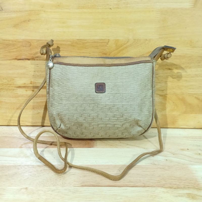 Túi đeo chéo da canvas secondhand  021209