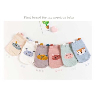 Tất cho bé sơ sinh đến 1, 2 tuổi