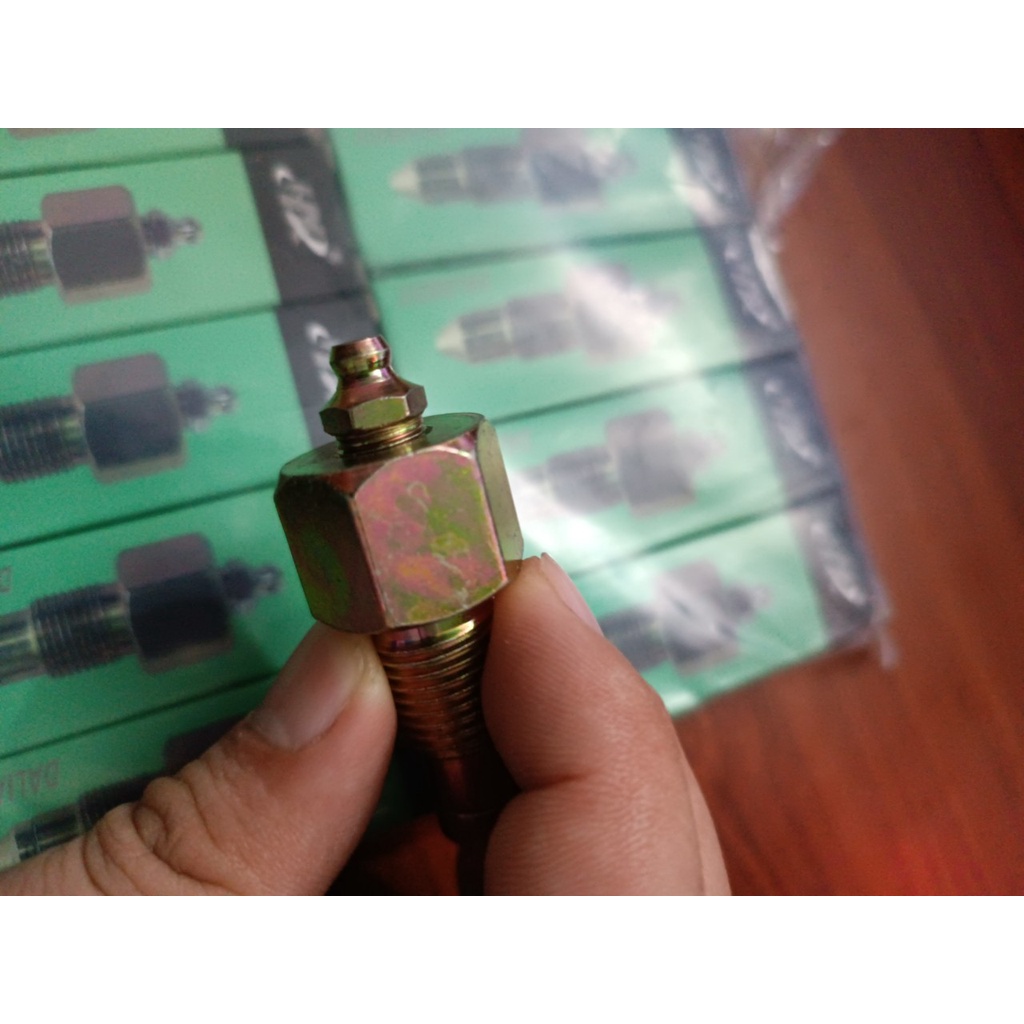 Vú mỡ tăng xích Kobelco