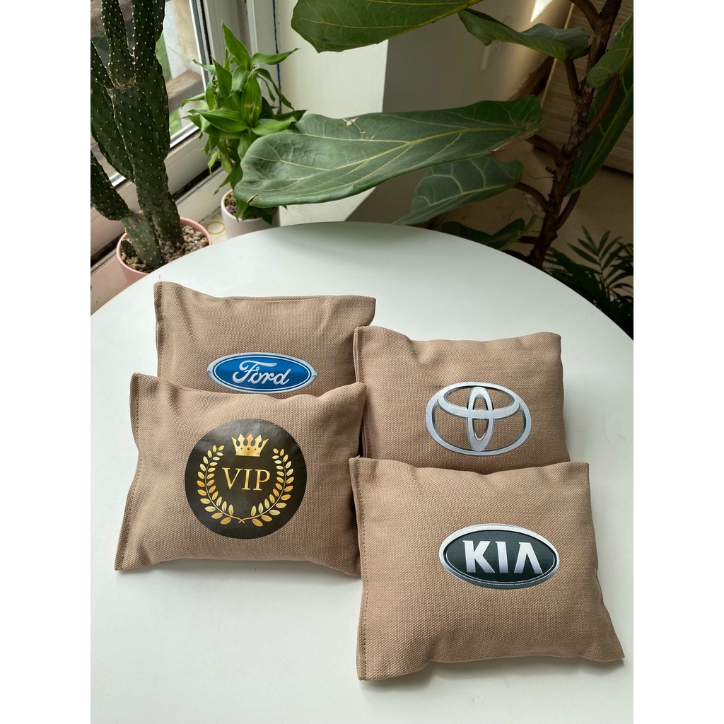 Than hoạt tính khử mùi ô tô, Túi than hoạt tính khử mùi in logo các hãng xe 180gram | BigBuy360 - bigbuy360.vn