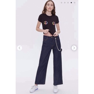 Áo croptop đen in logo vnxk