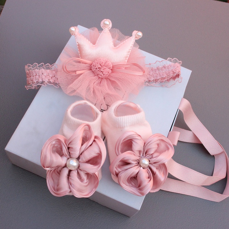 Bộ Quà Tặng Sinh Nhật Mới Sinh Gồm Băng Đô + Vớ Công Chúa Cho Bé Gái