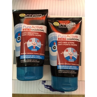 SỮA RỬA MẶT GARNIER màu đen HAUTKLAR 3 in 1 MITESSER ( CHỐNG MỤN ĐẦU ĐEN, MỤN CÁM)