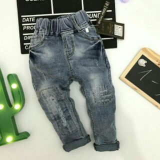 Quần jean size nhỡ cho bé 460k