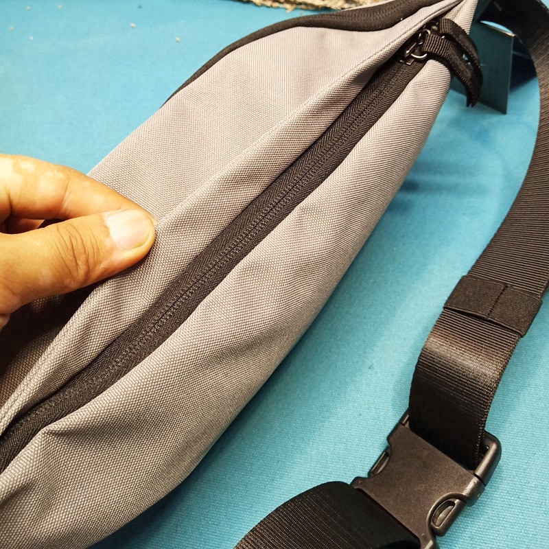 Túi thể thao thời trang in logo Nike