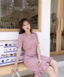 Váy hoa nhí cổ V