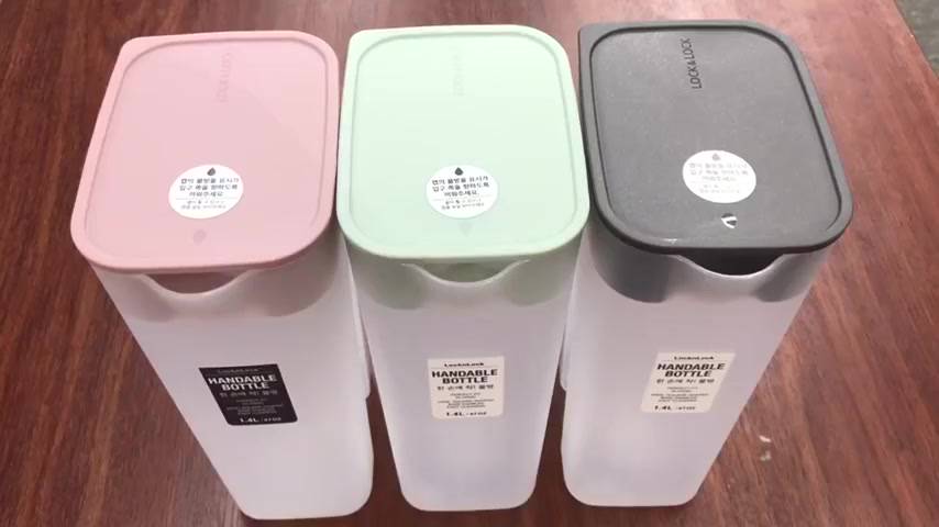 Bình đựng nước Lock&Lock Handable Bottle dung tích 1.4L có 3 màu HAP817 - BABYHOPSG | BigBuy360 - bigbuy360.vn