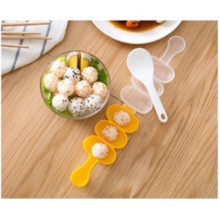 Dụng Cụ Lắc Cơm Tiện Dụng Cho Bé Yêu