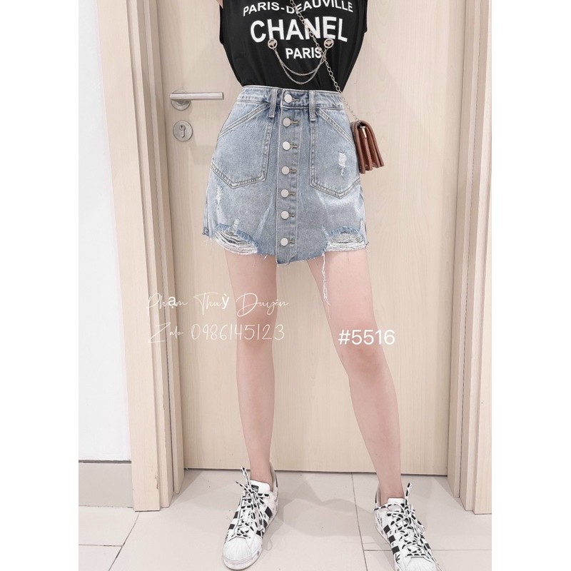 QUẦN GIẢ VÁY BÒ RÁCH VẠT LỆCH MS14433