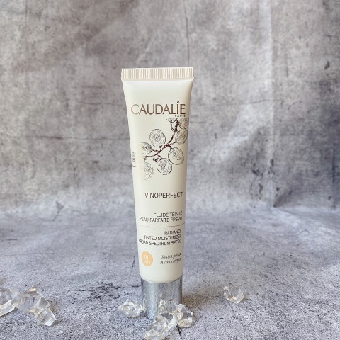 [ Mờ nám] Kem Nền dưỡng da mờ nám ban ngày Vinoperfect Radiance Tinted Moisturizer Broad Spectrum SPF20 #01 Light