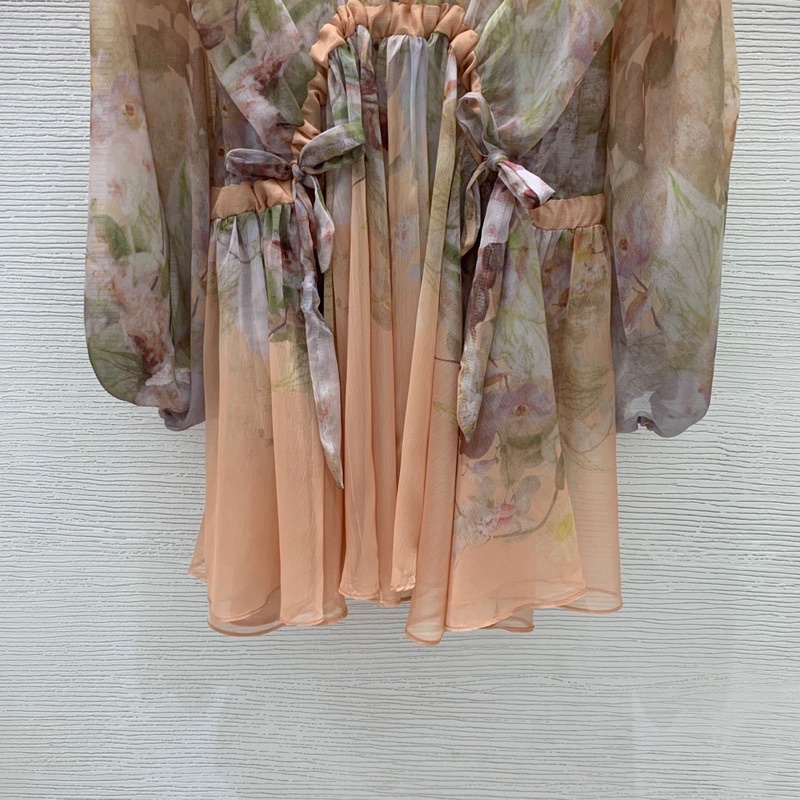 Đầm ngắn dáng xoè tay dài kèm váy hai dây hoạ tiết hoa thương hiệu Zimmermann cao cấp