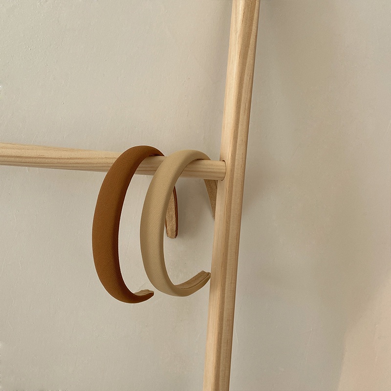 Cài tóc màu sắc đáng yêu cho bé gái