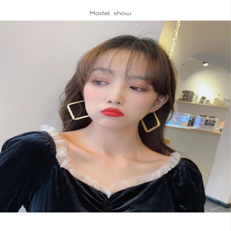 Bộ Dụng Cụ Trang Điểm Thời Trang Hàn Quốc