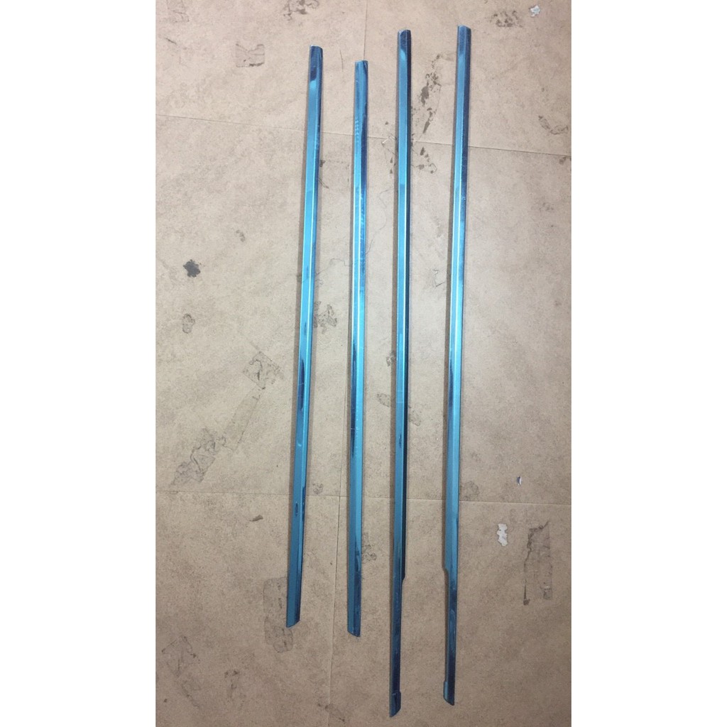 nẹp chân kính toyota wigo