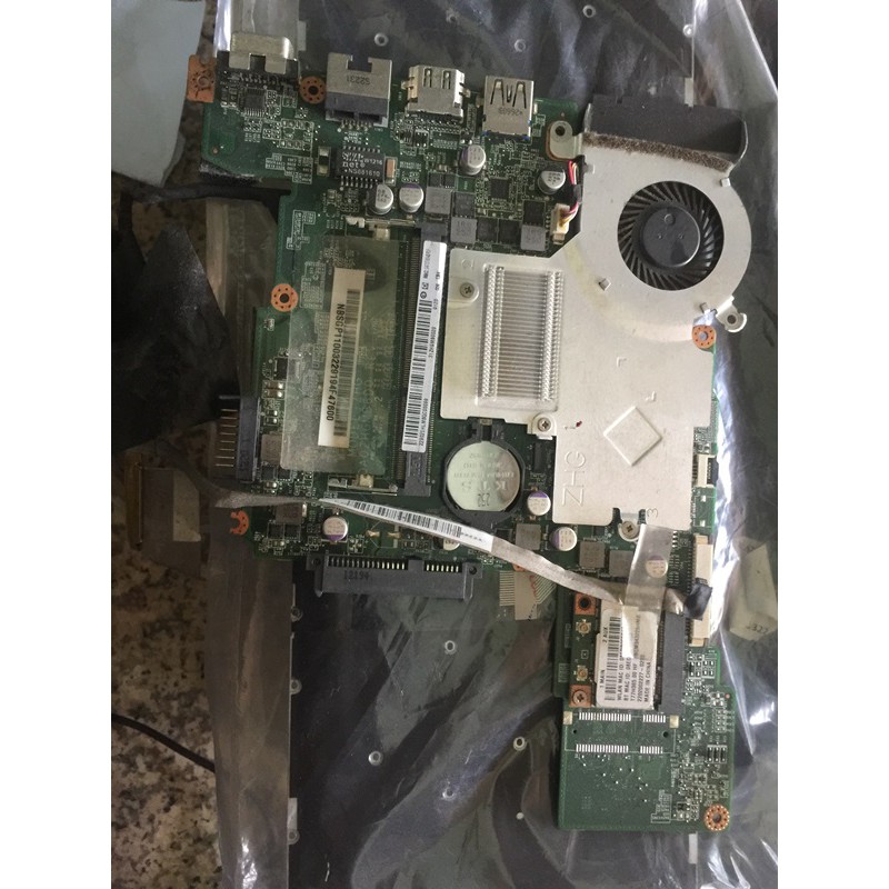 Main laptop acer aspire one 725 amd zin