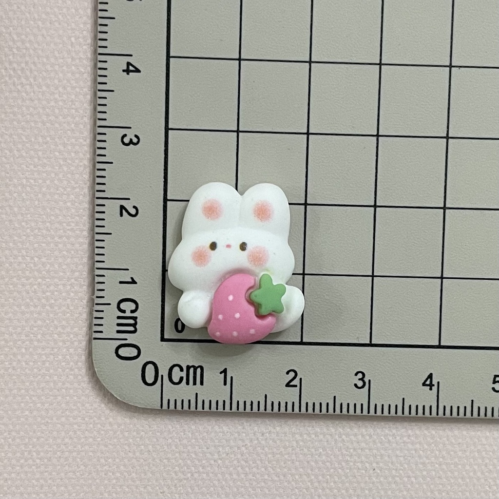 Bộ 10 Nút Nhựa Hình Thỏ Dâu Tây Hoạt Hình Dễ Thương Trang Trí Ốp Điện Thoại / Cốc Nước