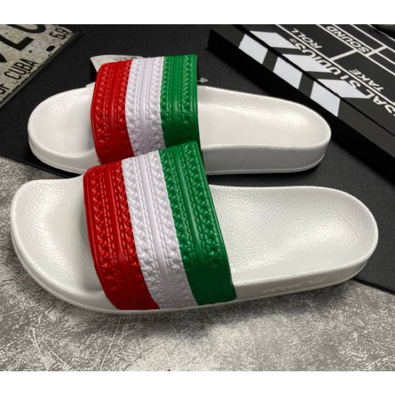 Dép Quai Ngang ITALY Đế Trắng 3 Sọc Cờ Ý - Dép Bánh Mì ADIDAS Nam Nữ Đế Cứng, Đường Keo Chắc Chắn - Shop MR BEAN