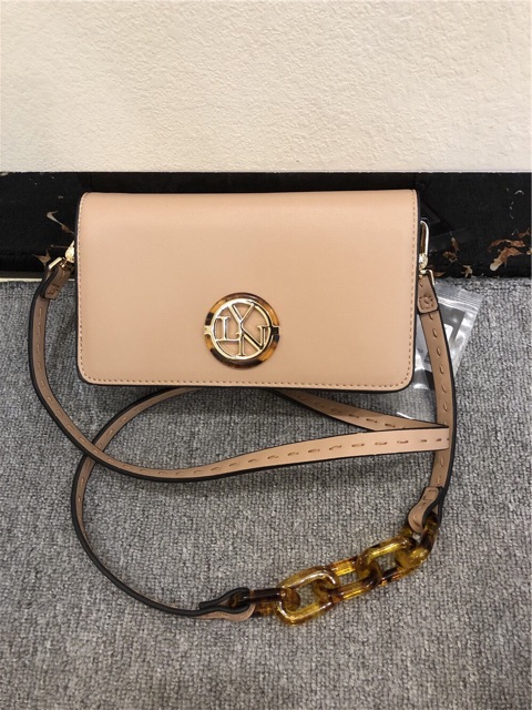 Túi 𝐋𝐘𝐍 - 𝐌𝐚̂̃𝐮 𝐦𝐨̛́𝐢