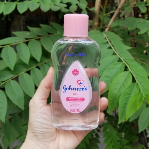 Dầu mát-xa và dưỡng ẩm Johnson's baby oil 200ml