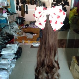 Tóc cột xoăn dài kèm nơ