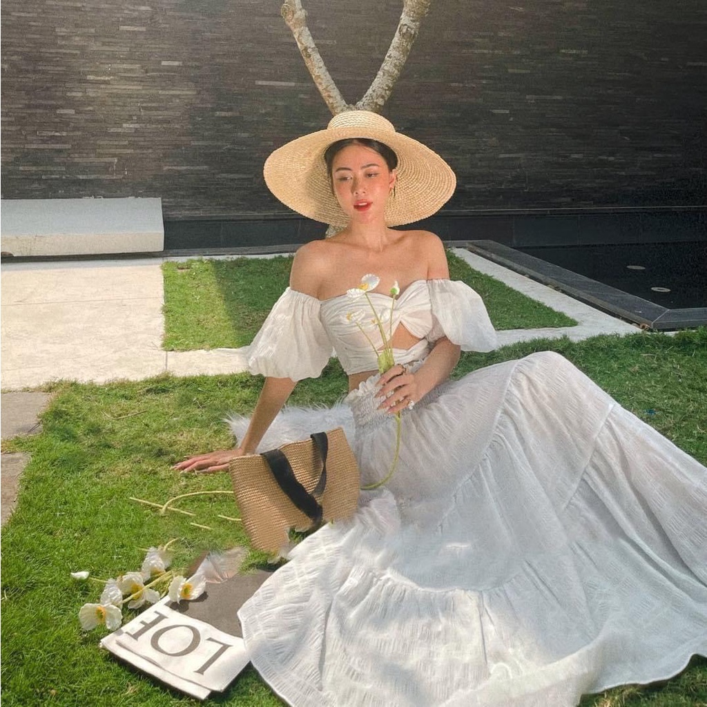 Set maxi trắng đi biển dáng xinh , chụp hình sống ảo phong cash Xuka Dress