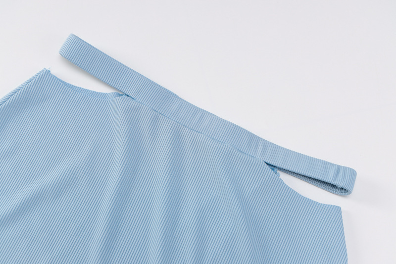 Bộ Áo Croptop Tay Dài Kẻ Sọc + Chân Váy Ôm Xẻ Tà Quyến Rũ Cho Nữ