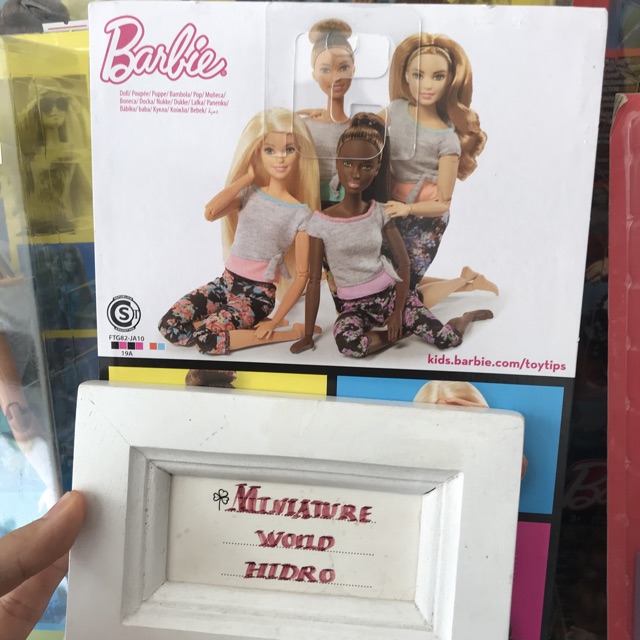 Búp bê Barbie made to move yoga 22 khớp chính hãng