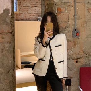 (HÀNG ORDER) Áo khoác dạ len phong cách HQ 4 túi trước viền đen, trắng (có ảnh thật)