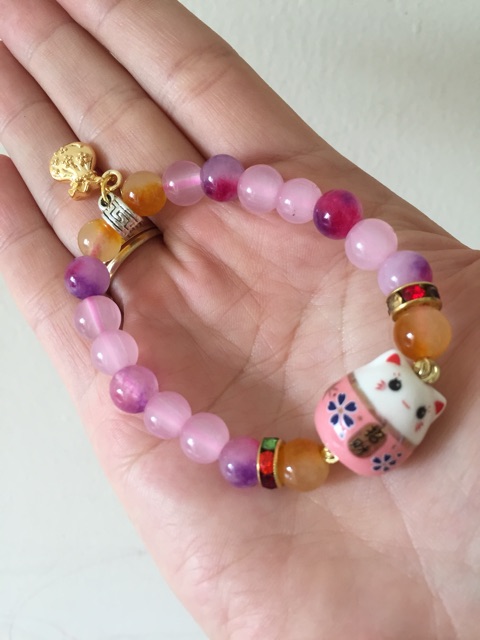 Vòng mèo gốm may mắn