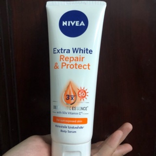 Tinh chất dưỡng trắng da Nivea ban ngày 180ml