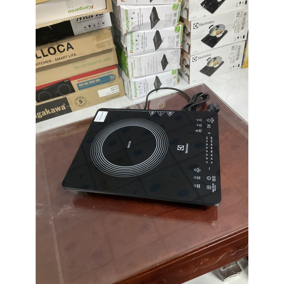 Bếp từ Electrolux ETD42SKR - Hàng trưng bày