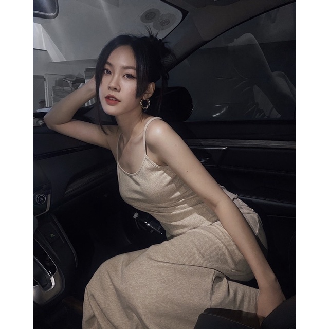 MAHU - VÁY ÔM THUN ĐƠN GIẢN XẺ SAU XESA | BigBuy360 - bigbuy360.vn