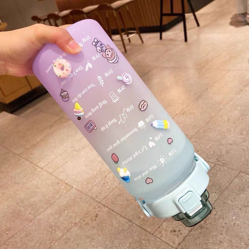BÌNH NƯỚC 2 LÍT KÈM STICKER SIÊU CUTE