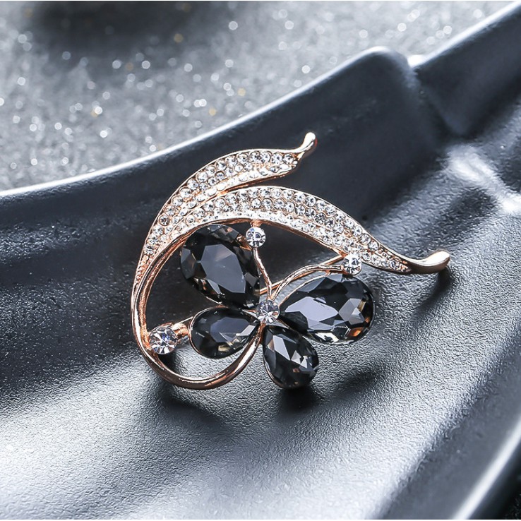 Cái áo hình bướm dễ thương GC173