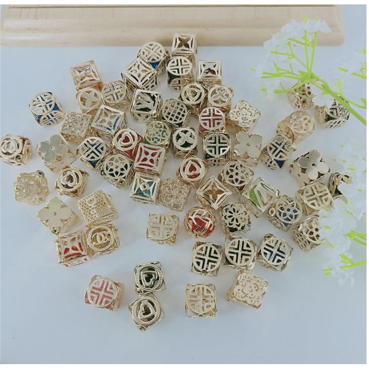 Mặt charm rỗng dây chuyền khối &amp; pha lê đủ kiểu
