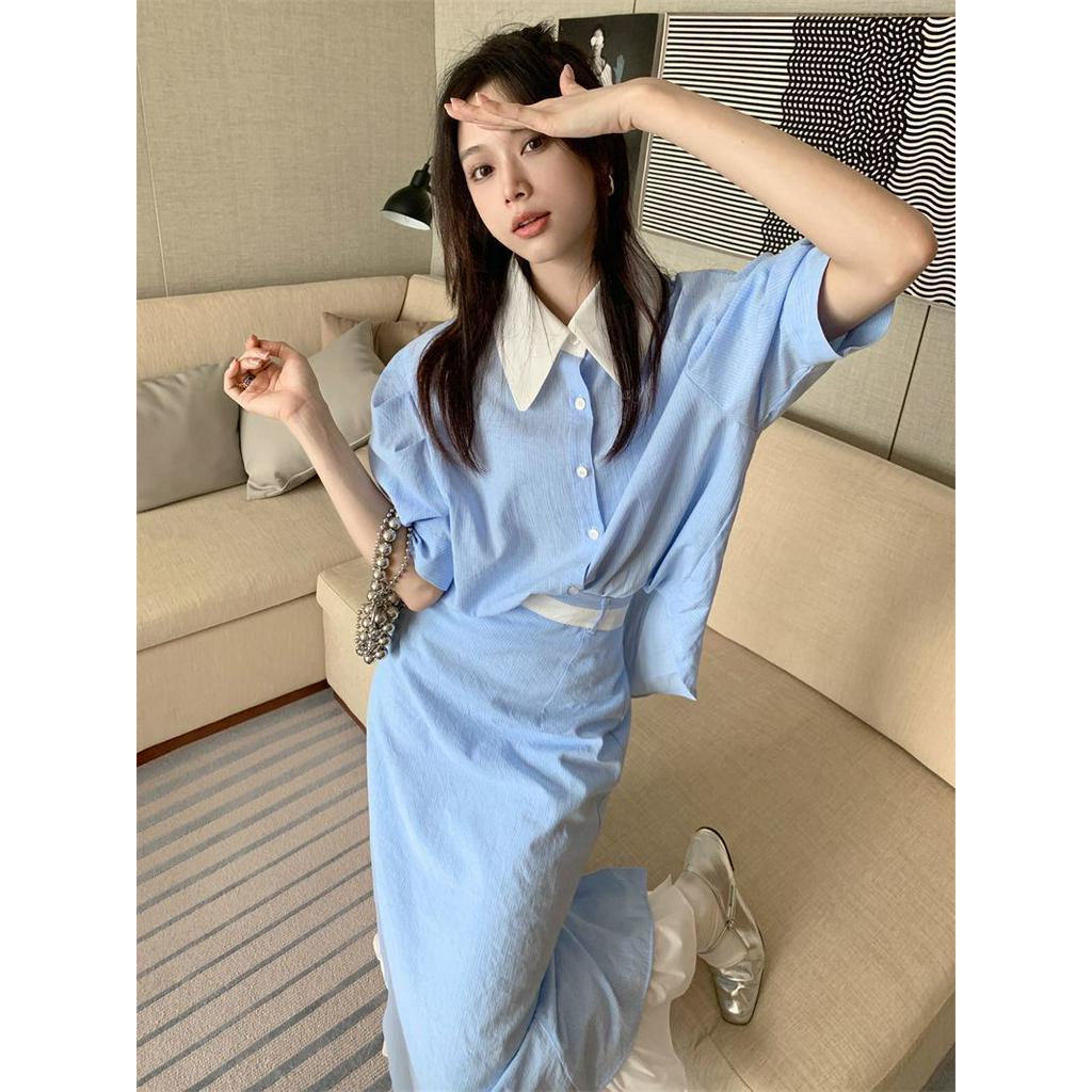 Váy Đuôi Cá Váy Nhỏ Màu Xanh V+ Áo Sơ Mi Mùa Hè, set thành lịch cho bạn nữ đi làm