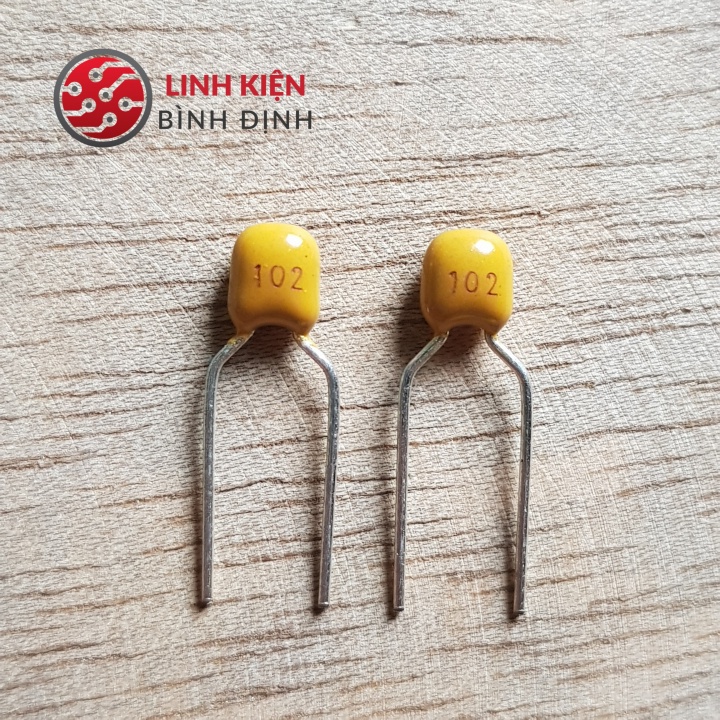 Tụ gốm vàng 102 túi 30 con