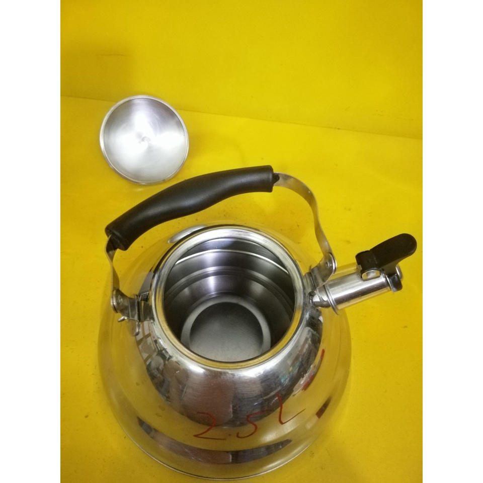 Ấm inox có còi hú nội địa Nhật (2.5L) (408), Dùng được bếp từ