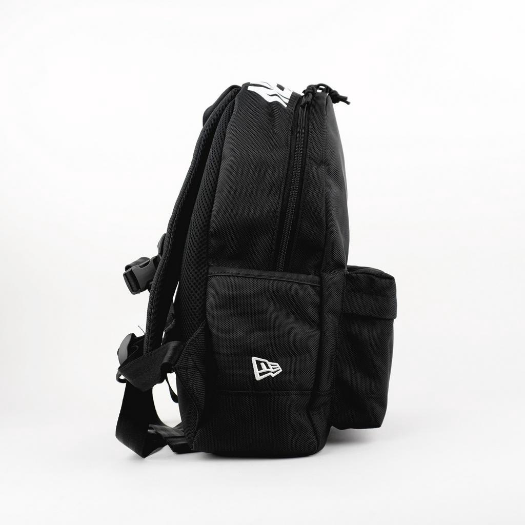 Ba lô New Era vải mềm đen chữ trắng siêu nhẹ, có name tag bên trong