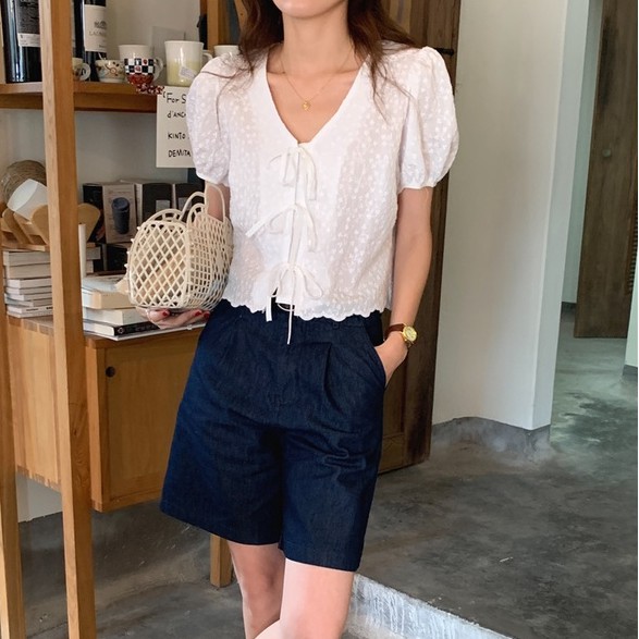 Áo sơ mi tay phồng cổ chữ V thêu họa tiết ngọt ngào thời trang dành cho nữ 44878