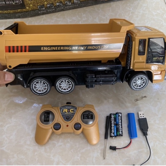 Xe Ben, xe tải đồ chơi điều khiển từ xa 2.4Ghz hãng JZRC, 6 kênh chức năng giúp trẻ sáng tạo