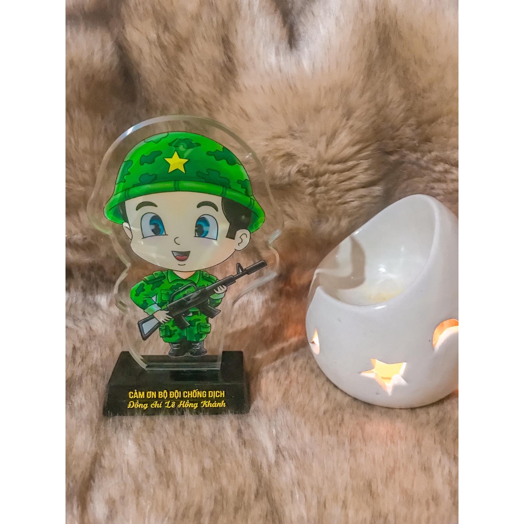 (Quận 1 TPHCM) Kỷ niệm chương chibi (tình nguyện viên, bộ đội, y tế,...) khắc tên theo yêu cầu